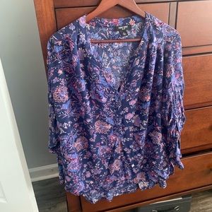 Size large top